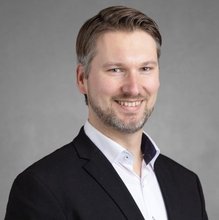 Prof. Dr. Philipp B. Donath
